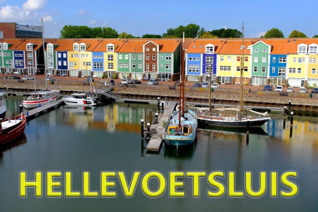 Suits and Costumes for Hellevoetsluis